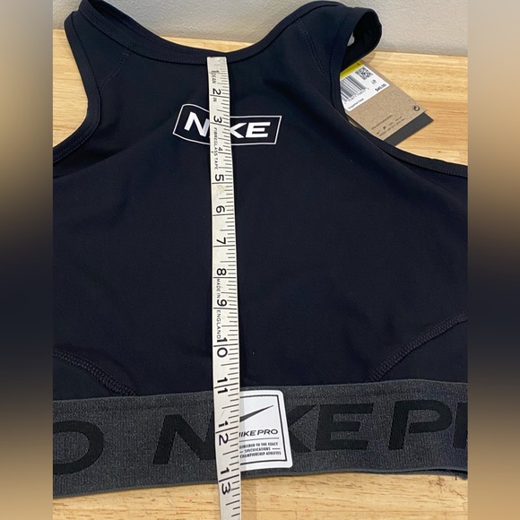 Nike Pro Dri-FIT Women's Graphic Crop Tank Top NWT black logo band small perfect - Picture 11 of 12